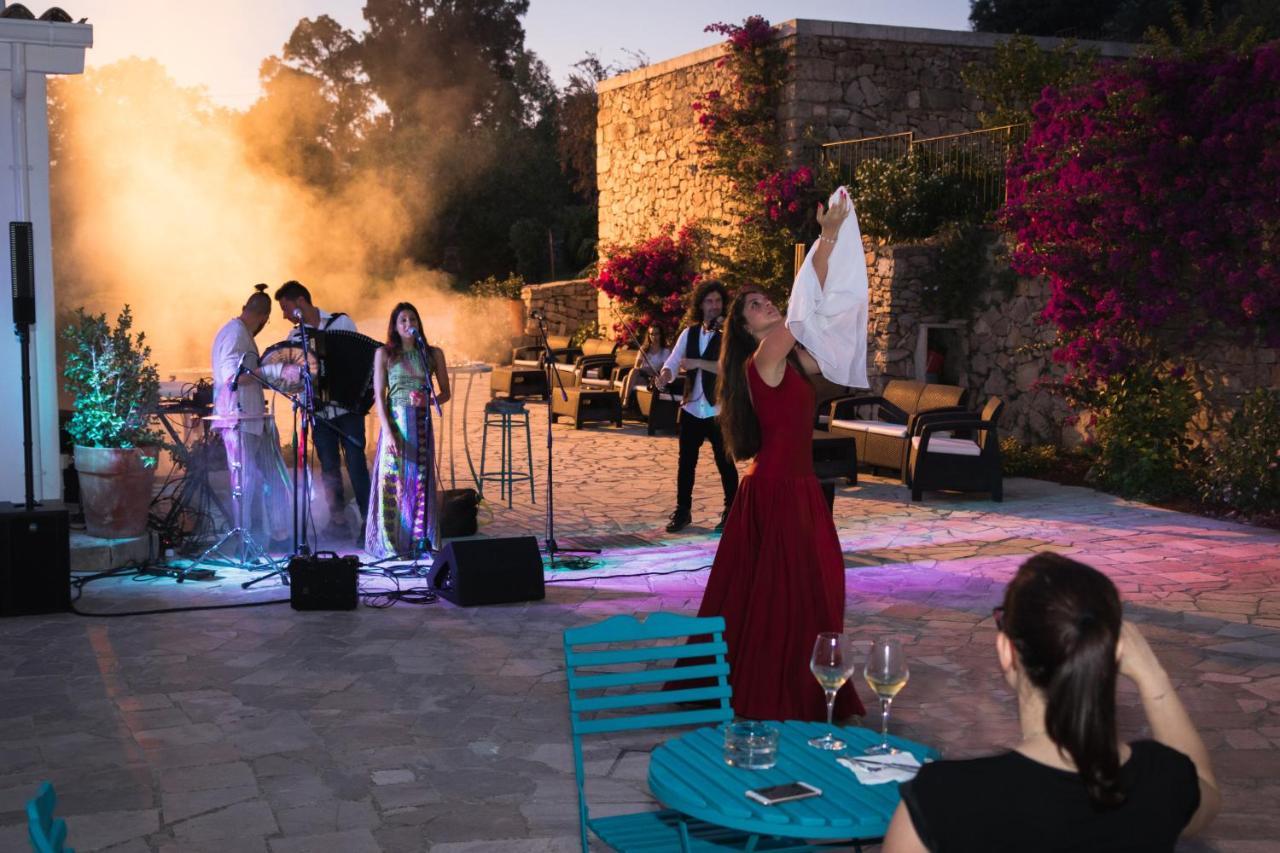 Hotel Masseria Fontanelle Ugento Bagian luar foto