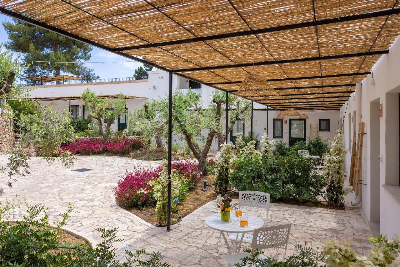 Hotel Masseria Fontanelle Ugento Bagian luar foto