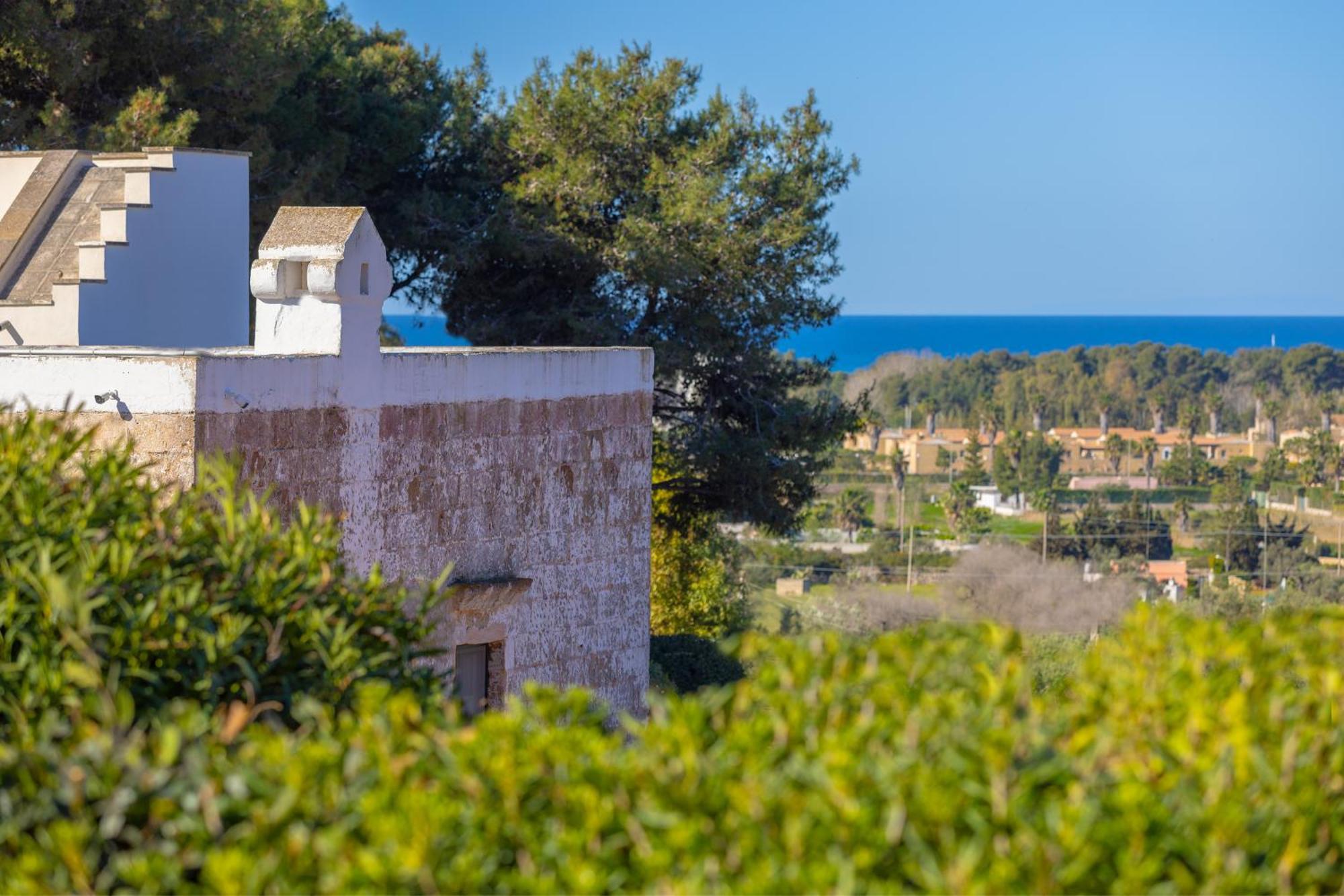 Hotel Masseria Fontanelle Ugento Bagian luar foto